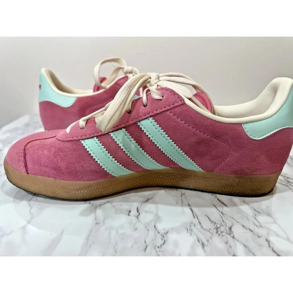 Adidas Womens Suede Gazelles Sneakers Shoes 6 Y2K Classic Streetwear Sporty Pink